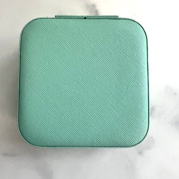 NEW Small Zippered Jewelry Box, Tiffany Blue/Turquoise - Picture 9 of 13